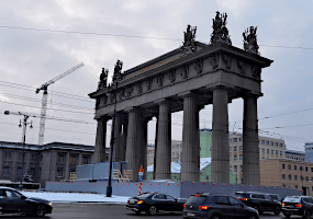 Начата реставрация Московских Триумфальных ворот в Санкт-Петербурге