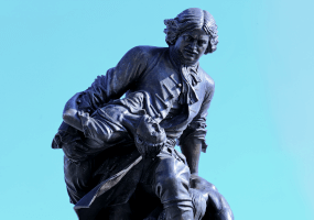 Памятник Петр Первый спасает рыбаков близ Лахты