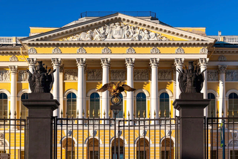 Государственный Русский музей, Михайловский дворец в Санкт-Петербурге